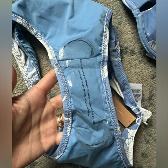 Reformation Volta Bikini Bottom - Picture 4 of 6